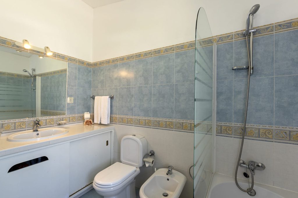 Apartamento T1 vista jardim - WC