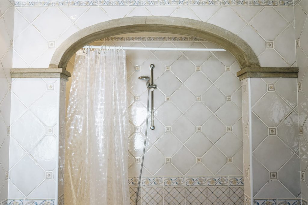 Casa da Fonte - WC detalhe banheira