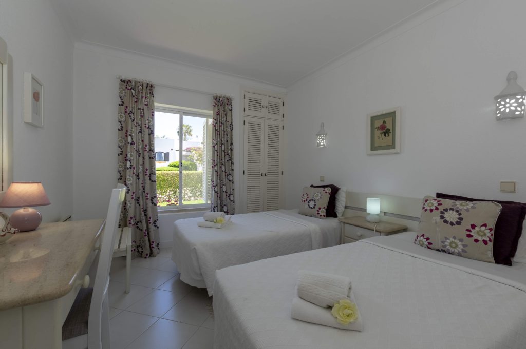 Vivenda geminada V3 vista mar - Quarto