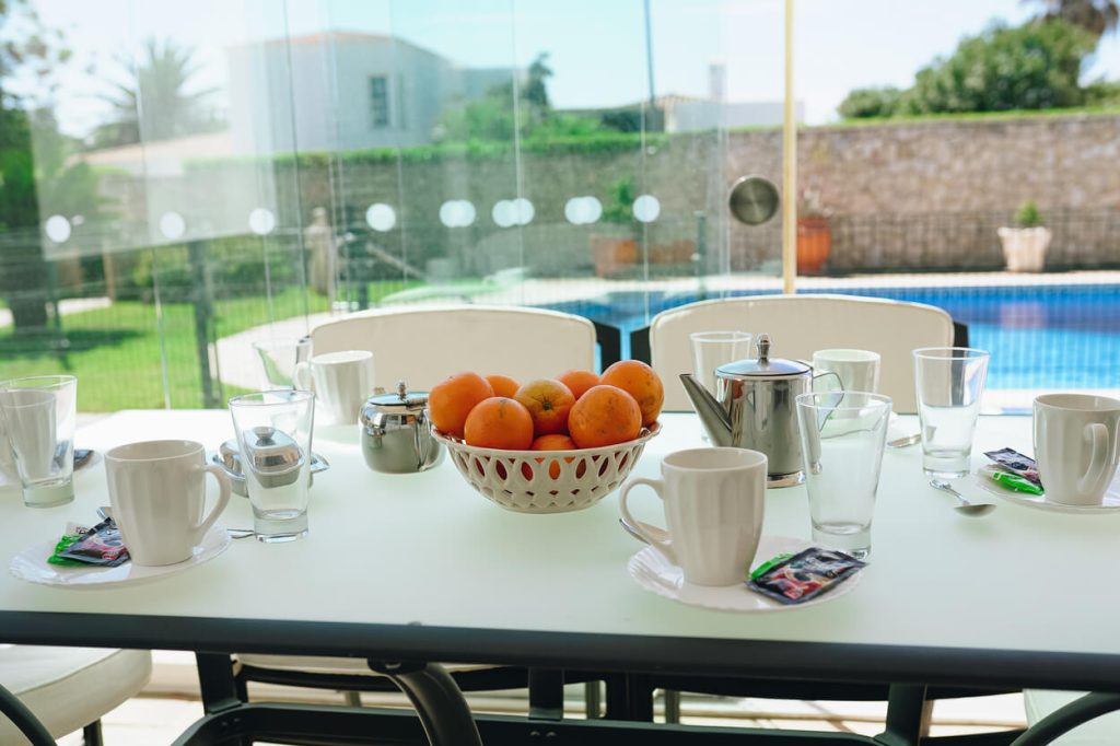 Vila Belo Horizonte - Vista mesa para piscina