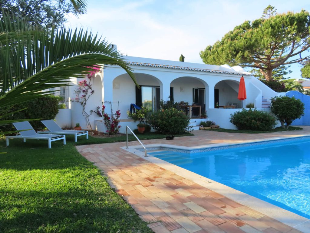 Vila EMRICI - Exterior 2